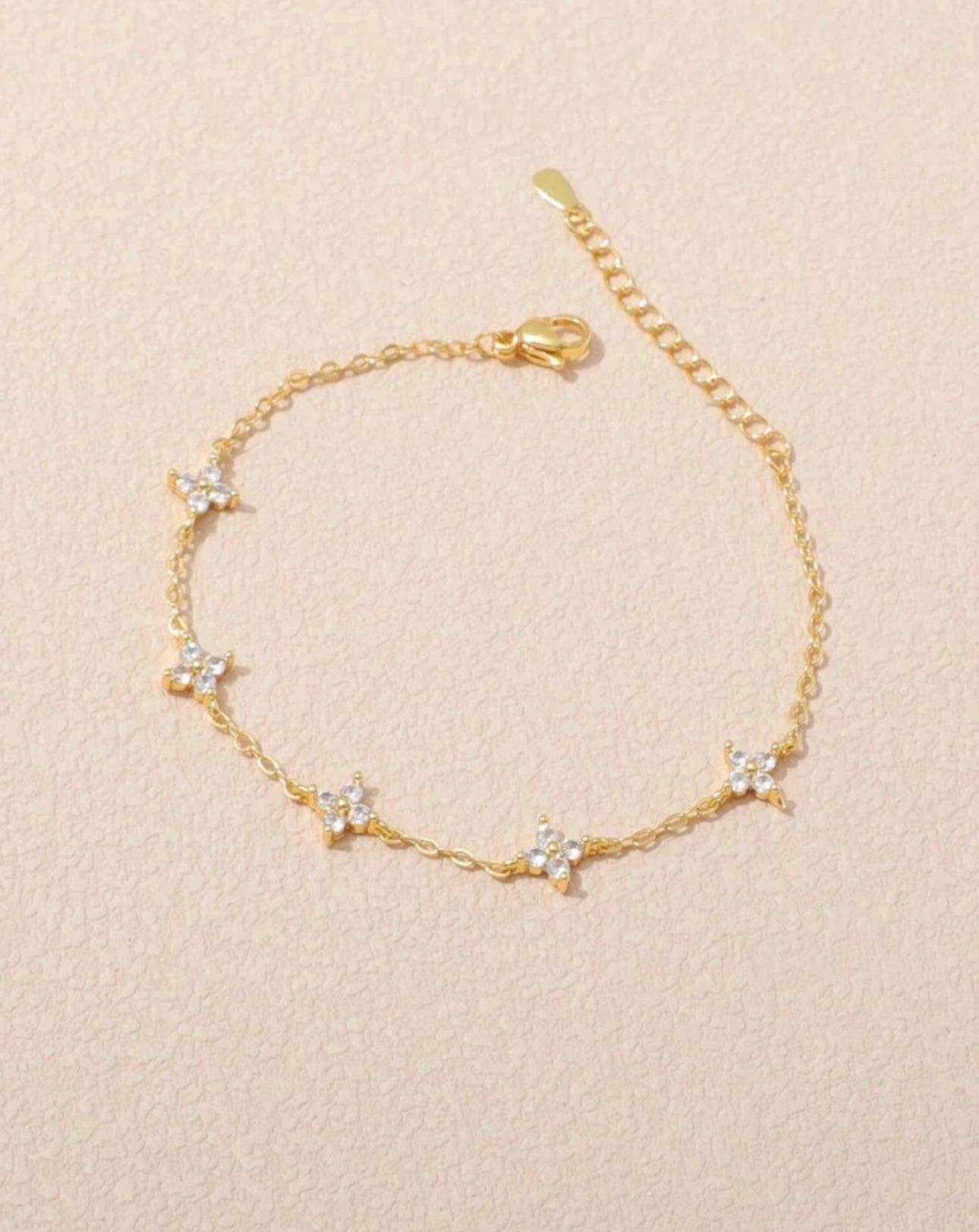 Lunara Bracelet in Gold