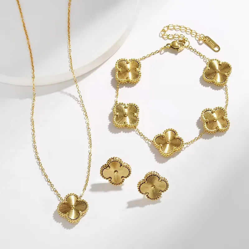 Gold leaf earrings